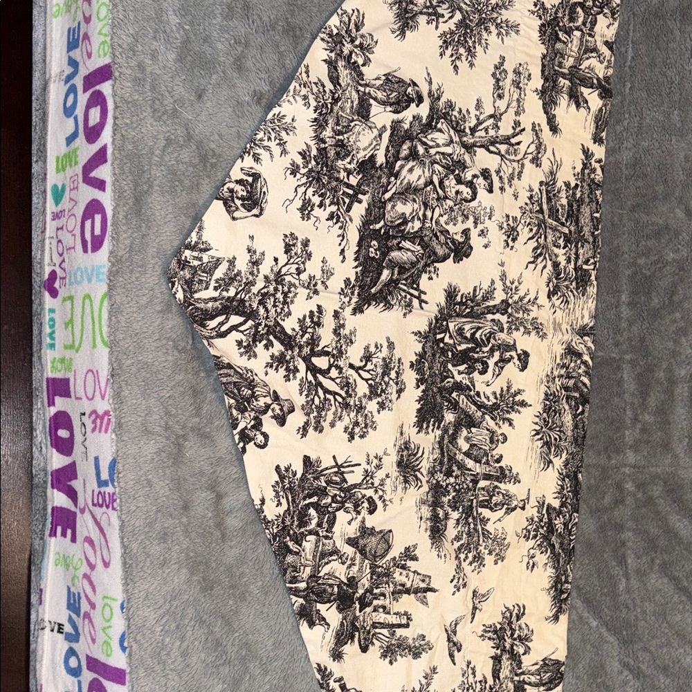Waverly Black and Cream Toile Fabric Balance